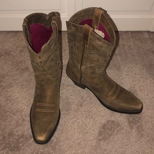Ladies Ariat Cowboy Boots